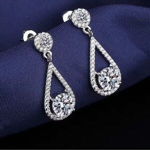 Stunning Silver Crystal Drop Earrings